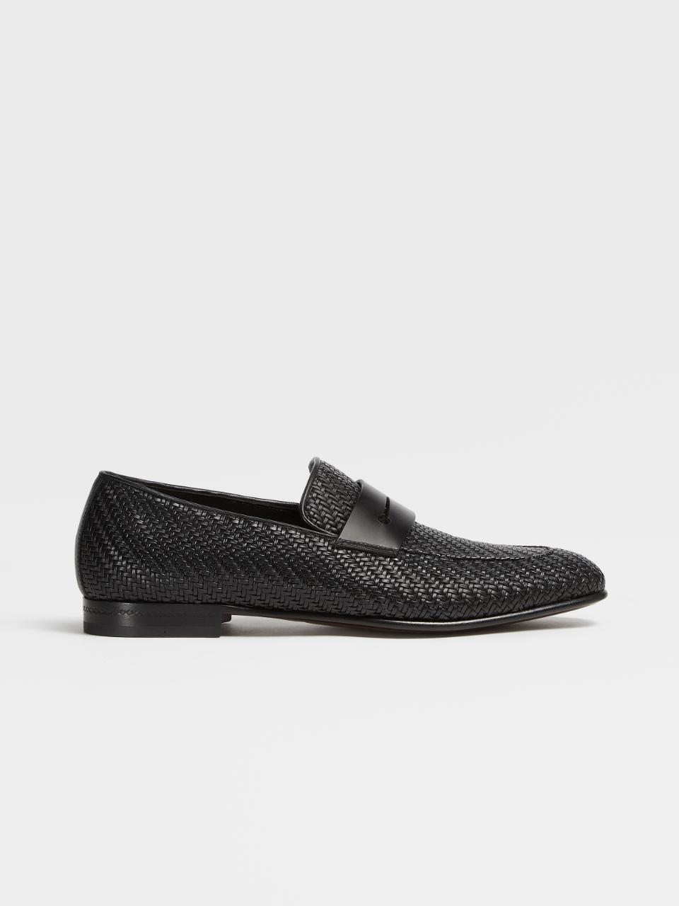 黑色 PELLETESSUTA™ L'Asola 平底鞋